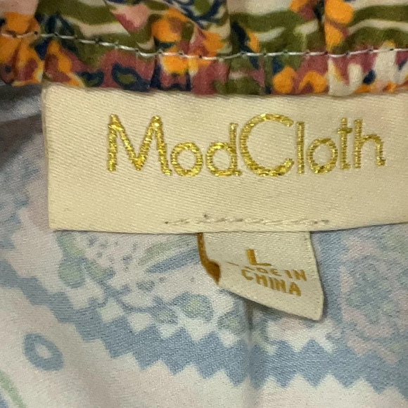 ModCloth Ruffled Tie Neck Patchwork Quilt Sleeveless Blouse Size Large L - Picture 5 of 7